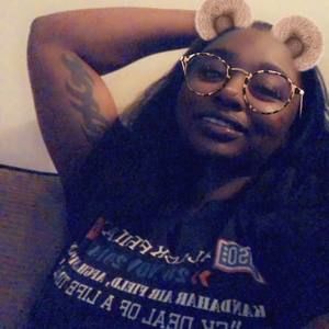 Meet your Posher, Dina